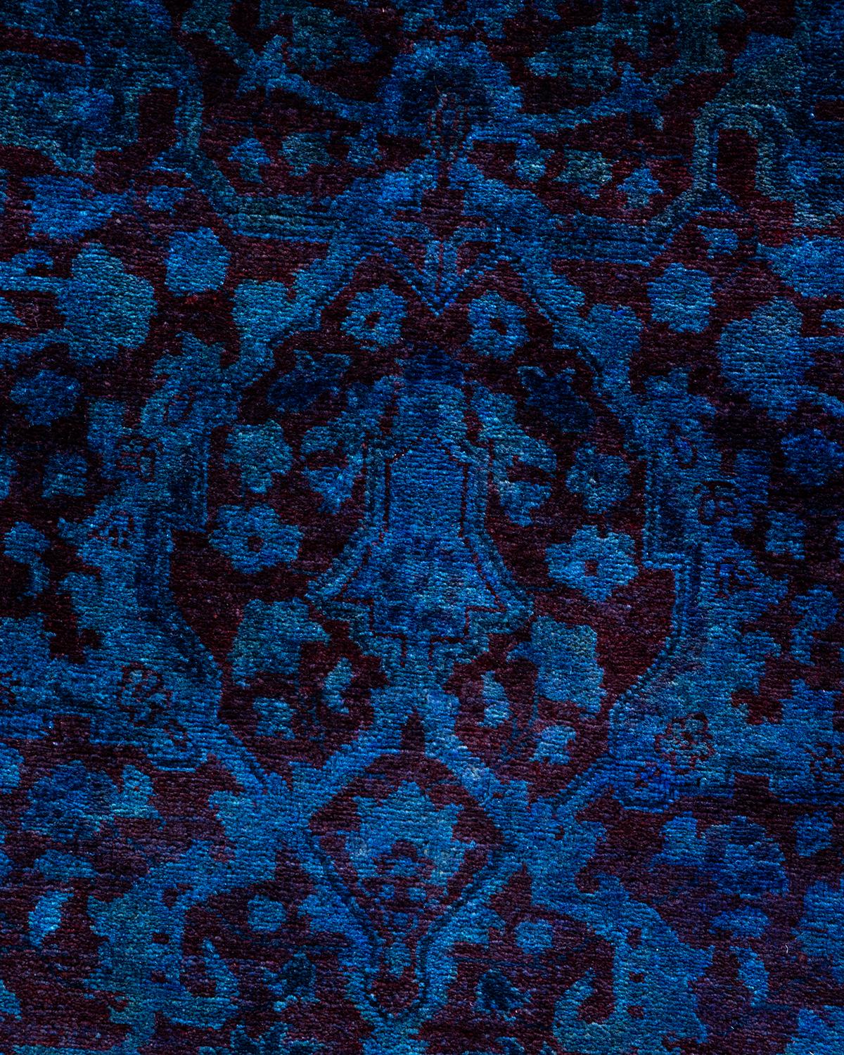 Pakistanais Chemin de table contemporain en laine surteinte nouée à la main, bleu en vente