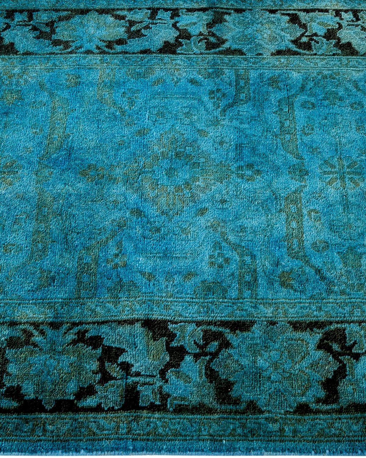 Chemin de table contemporain en laine surteinte nouée à la main, bleu Neuf - En vente à Norwalk, CT
