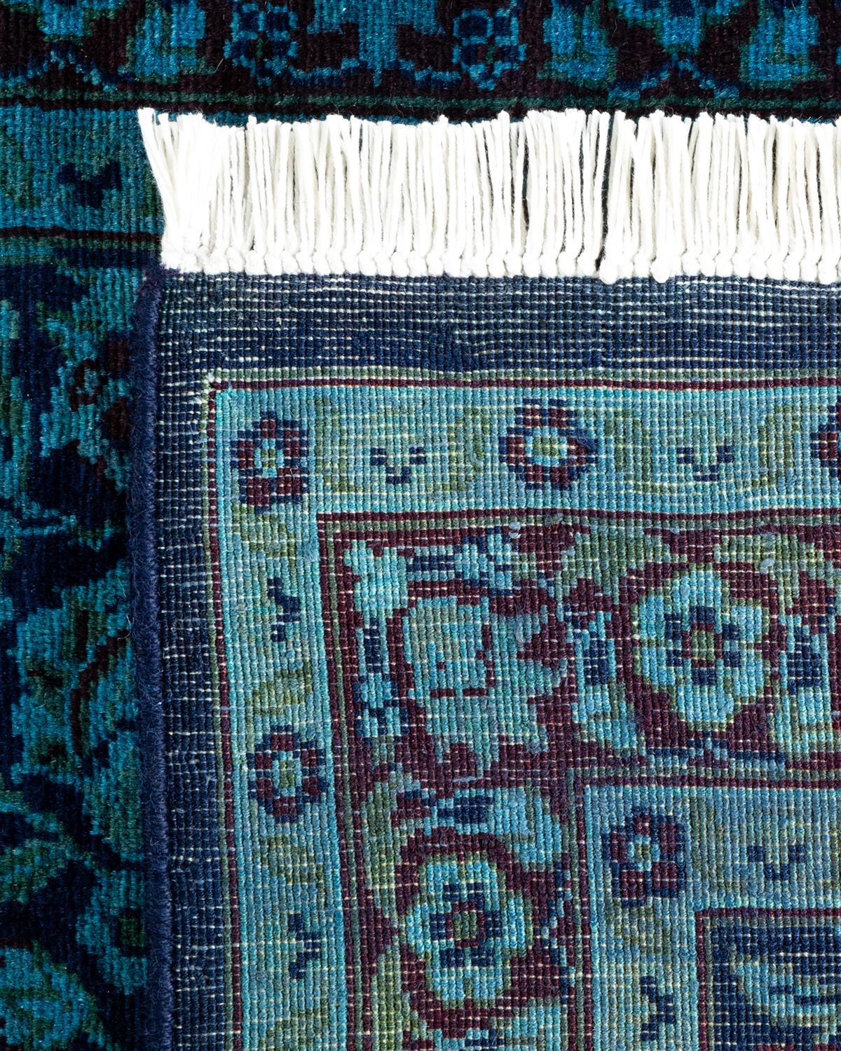 XXIe siècle et contemporain Chemin de table contemporain en laine surteinte nouée à la main, bleu en vente