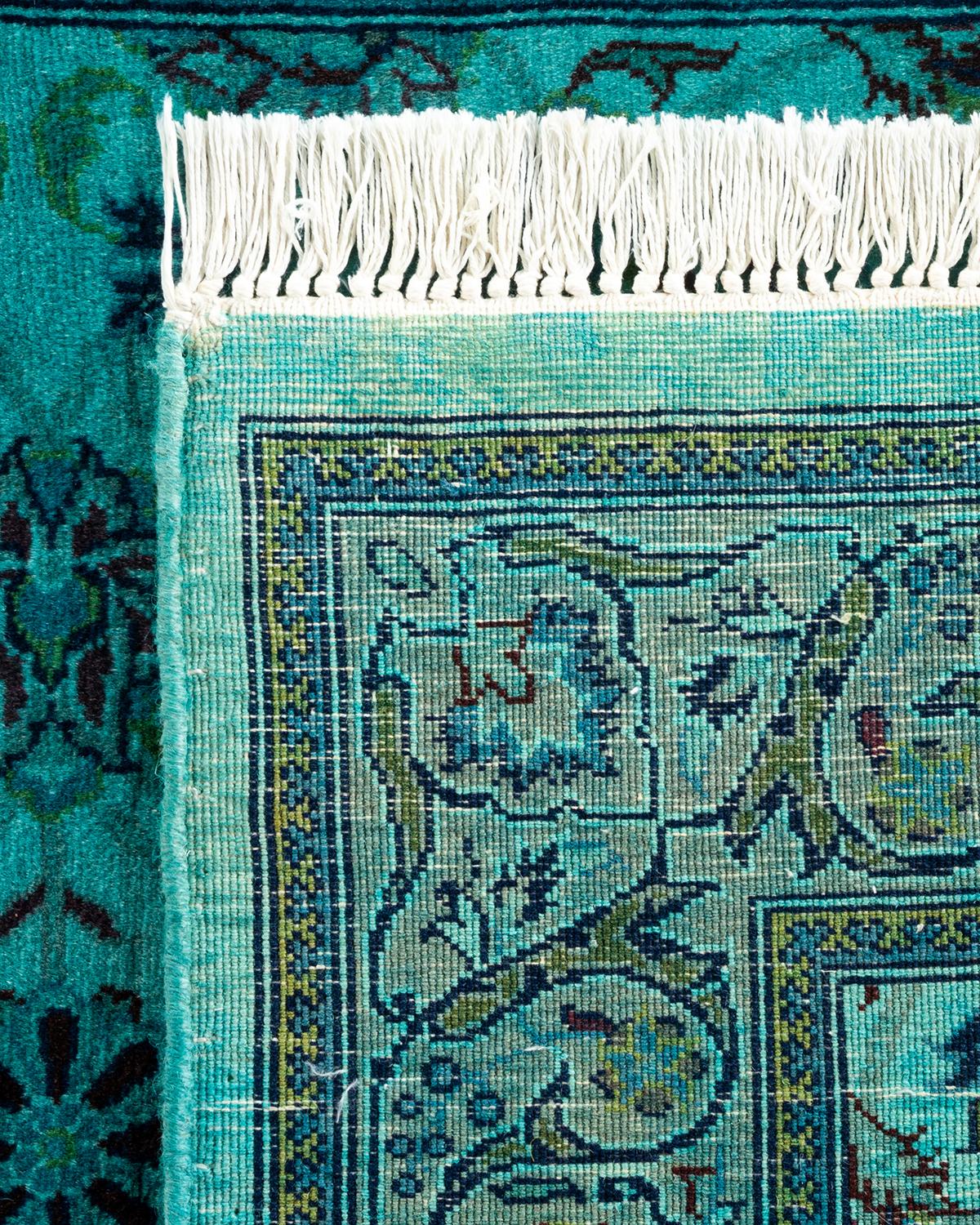 XXIe siècle et contemporain Chemin de table contemporain en laine surteinte nouée à la main, bleu en vente