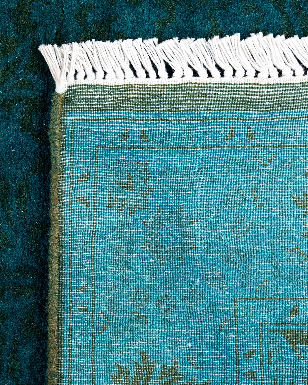 XXIe siècle et contemporain Chemin de table contemporain en laine surteinte nouée à la main, bleu en vente