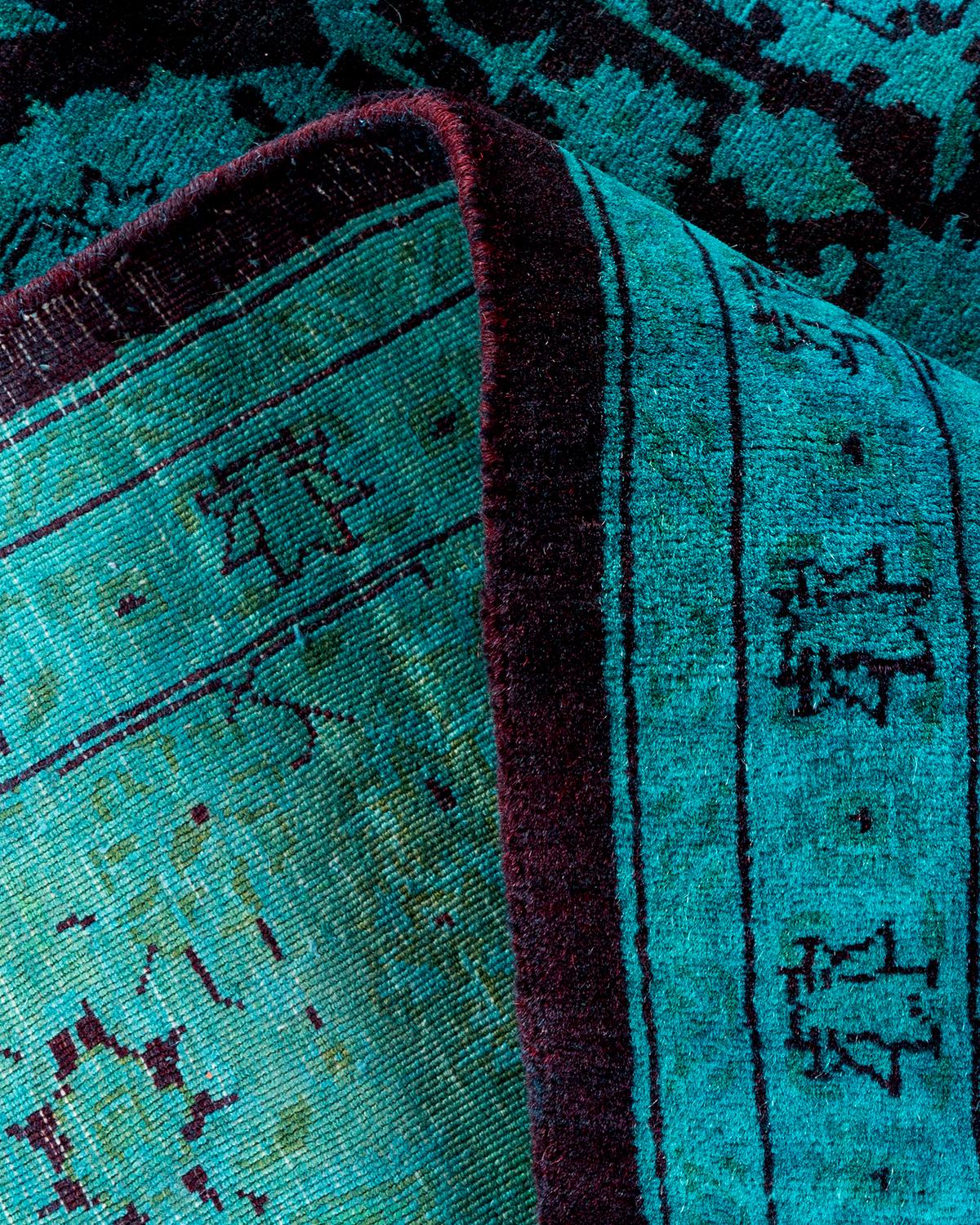 Laine Chemin de table contemporain en laine surteinte nouée à la main, bleu en vente