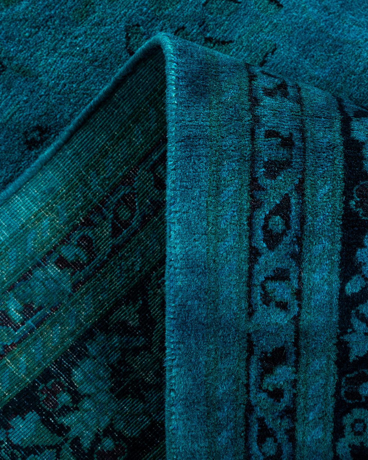 Laine Chemin de table contemporain en laine surteinte nouée à la main, bleu en vente