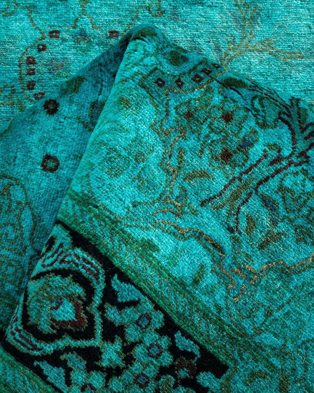 Chemin de table contemporain en laine surteinte nouée à la main, bleu en vente 1