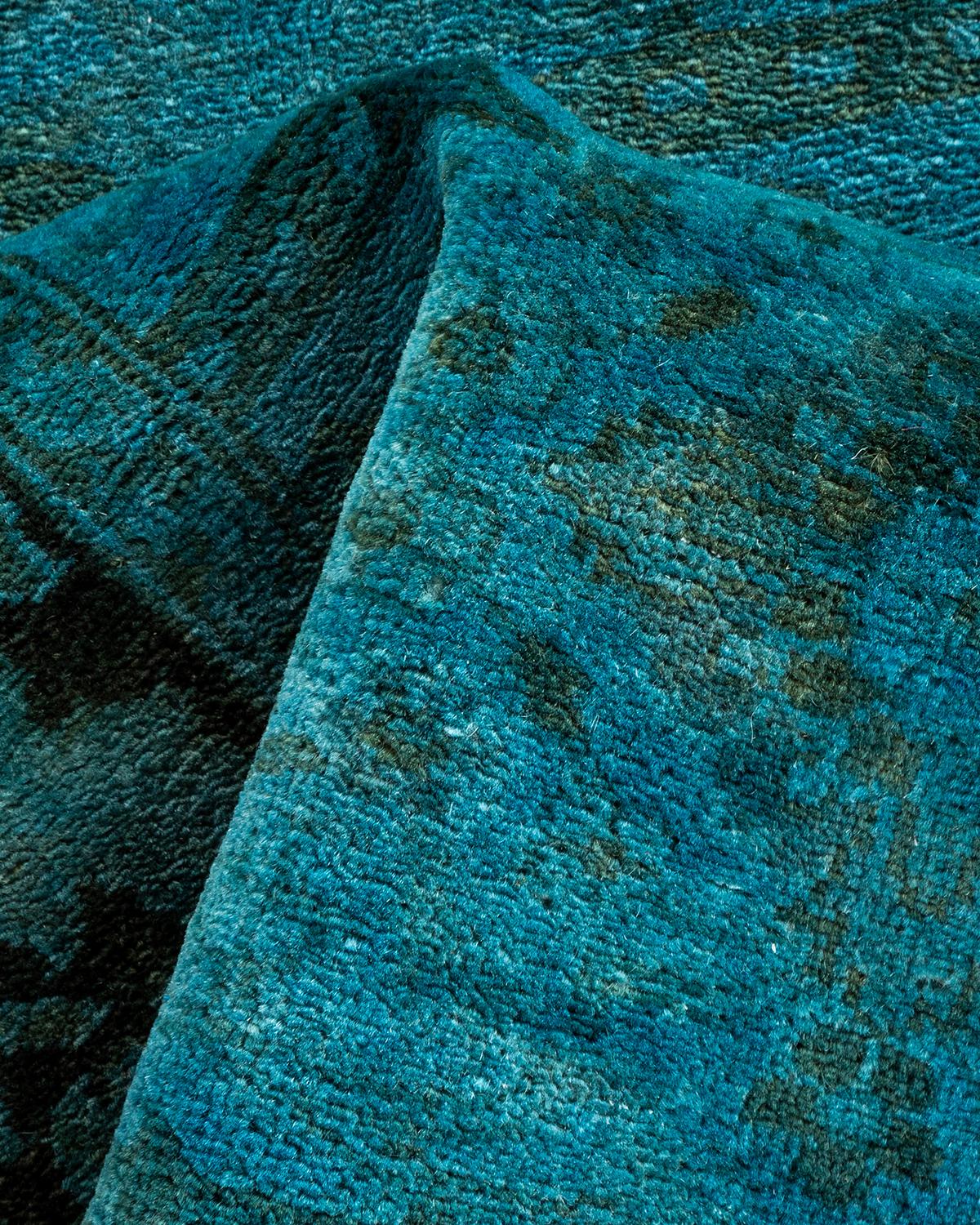 Chemin de table contemporain en laine surteinte nouée à la main, bleu en vente 1