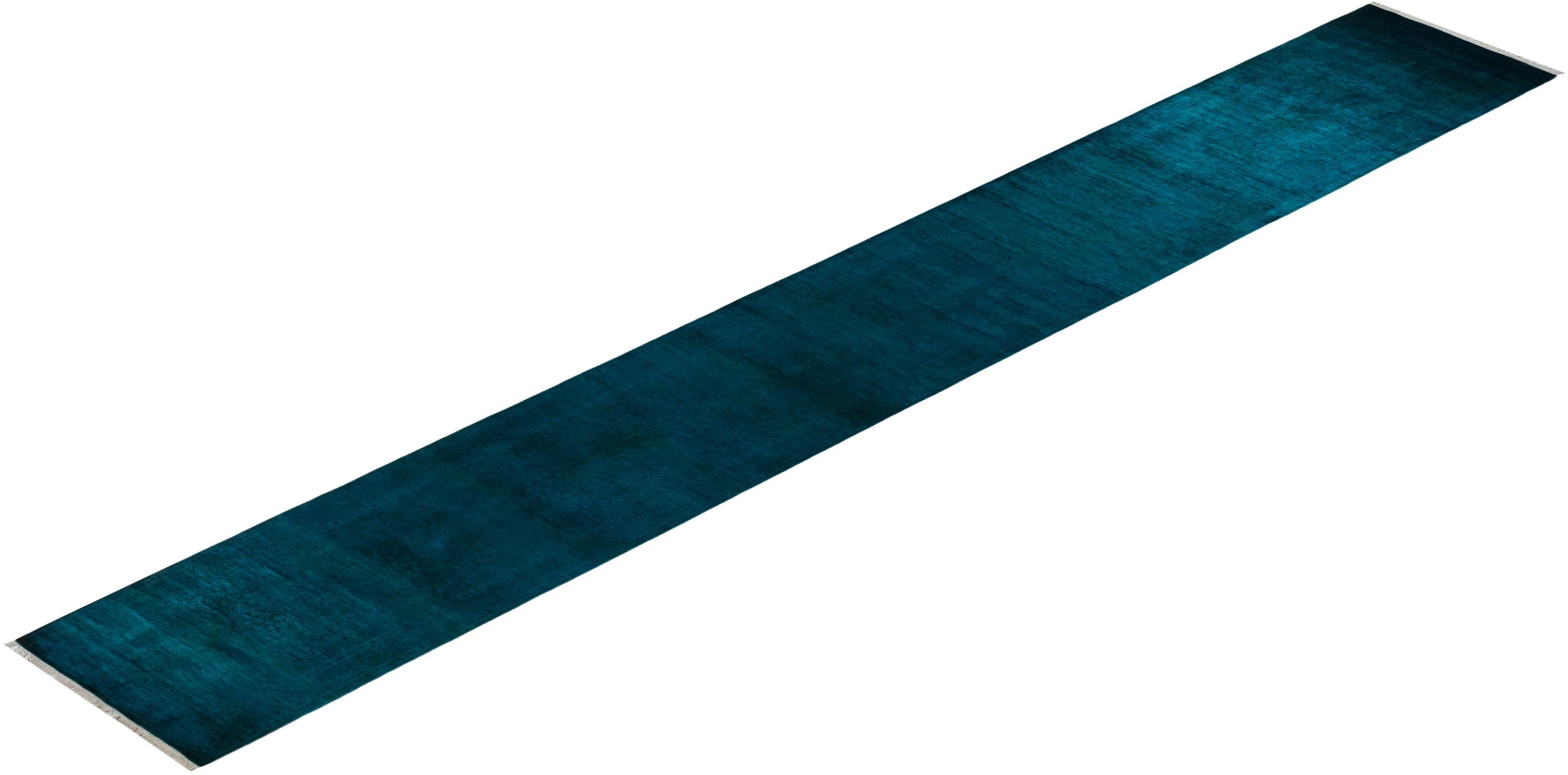 Runner contemporaneo in lana blu sovratinto e annodato a mano in vendita 2