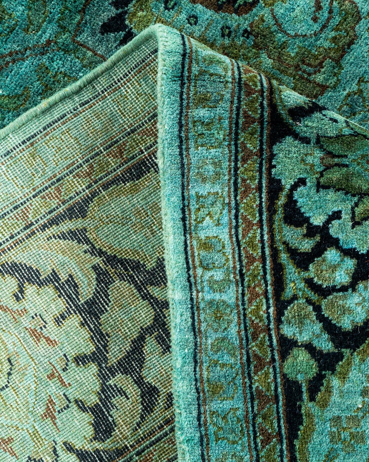 Laine Tapis carré contemporain en laine surteinte nouée à la main, bleu en vente