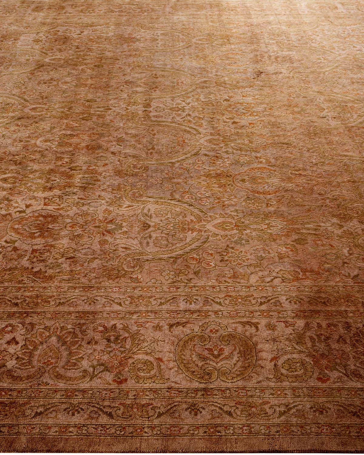 Contemporary Overdyed Hand Knotted Wool Brown Area Rug im Zustand „Neu“ im Angebot in Norwalk, CT