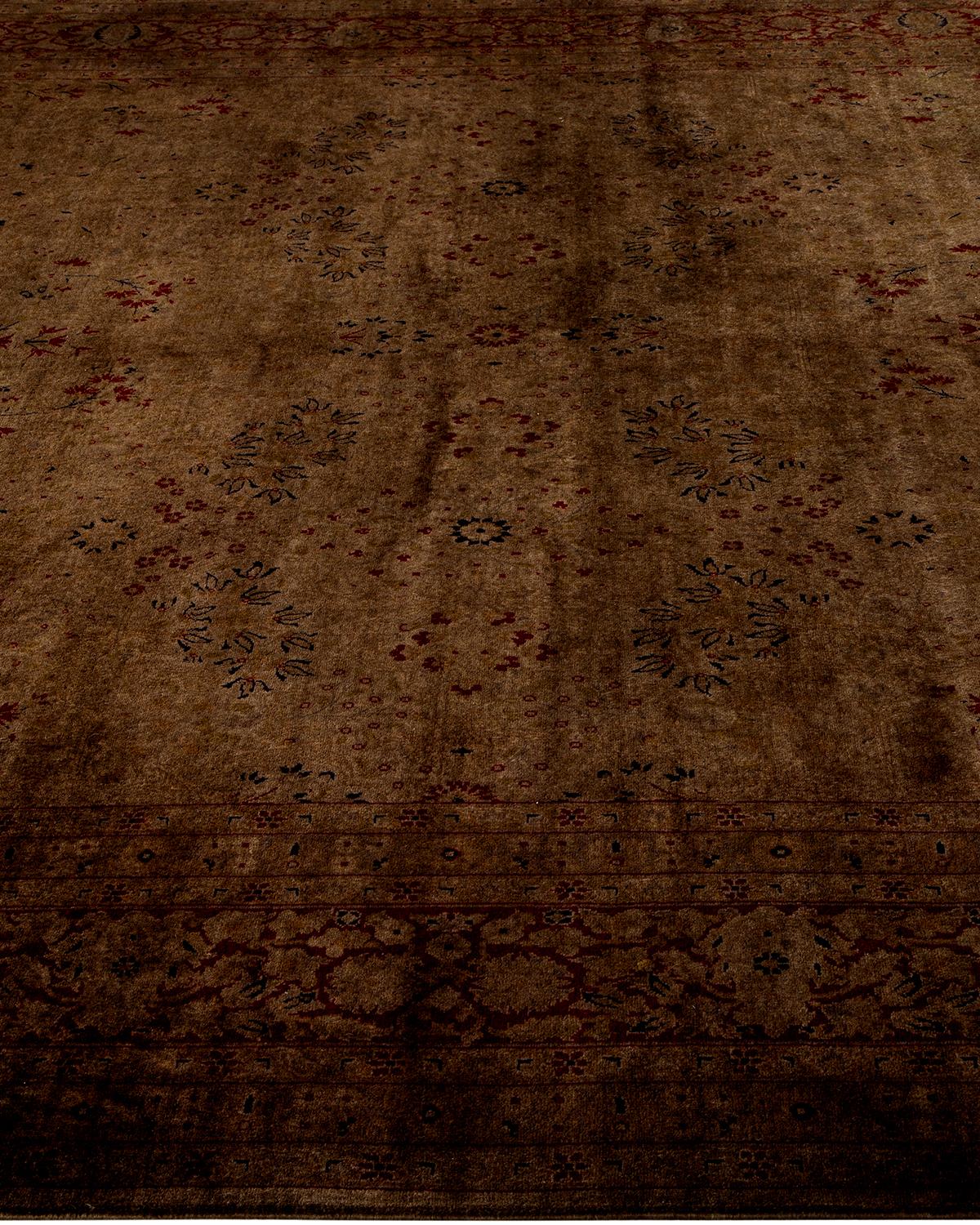 Contemporary Overdyed Hand Knotted Wool Brown Area Rugs (Tappeto di lana marrone) In condizioni Nuovo in vendita a Norwalk, CT