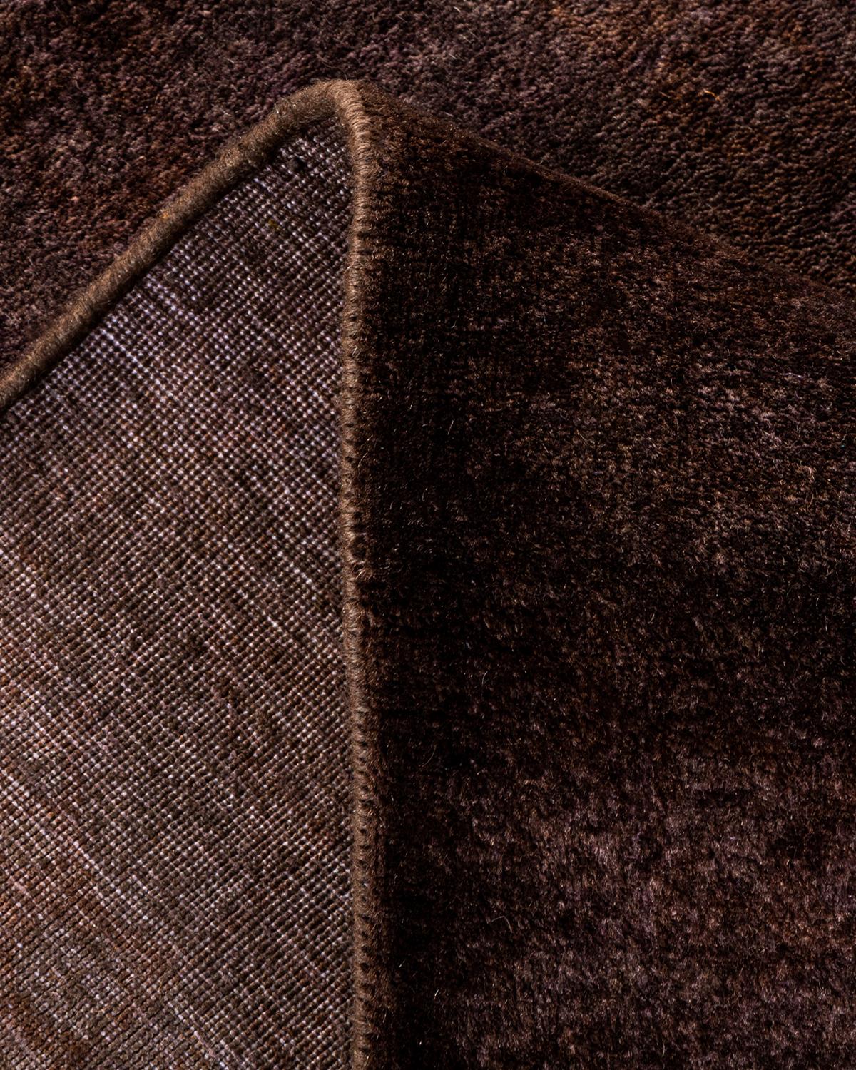 Contemporary Overdyed Hand Knotted Wool Brown Area Rug (Wolle) im Angebot