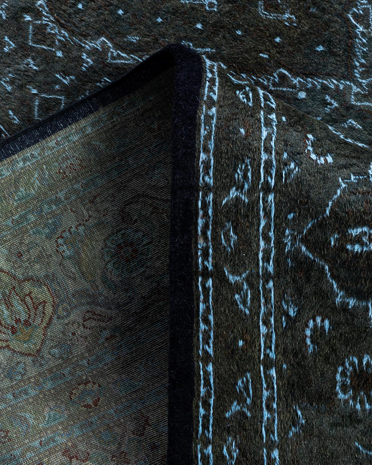 Laine Tapis de sol contemporain en laine surteinte nouée à la main Brown en vente