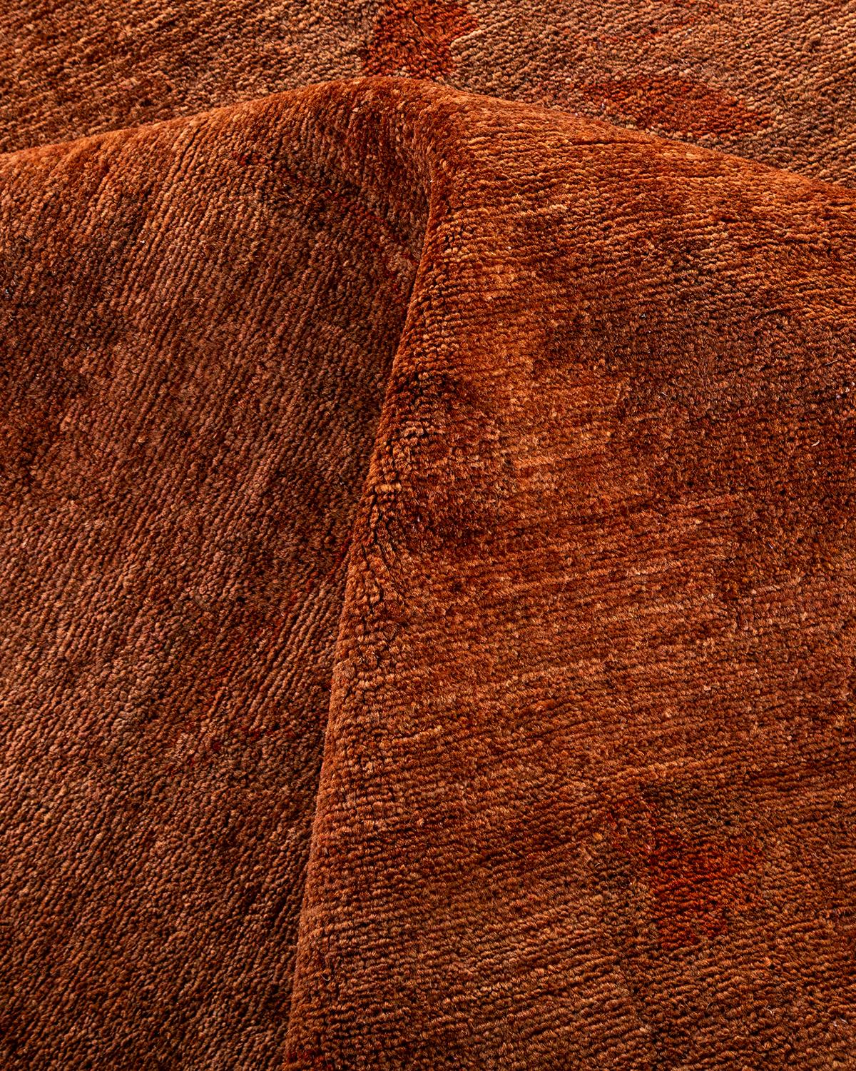 Tapis de sol contemporain en laine surteinte nouée à la main Brown en vente 1