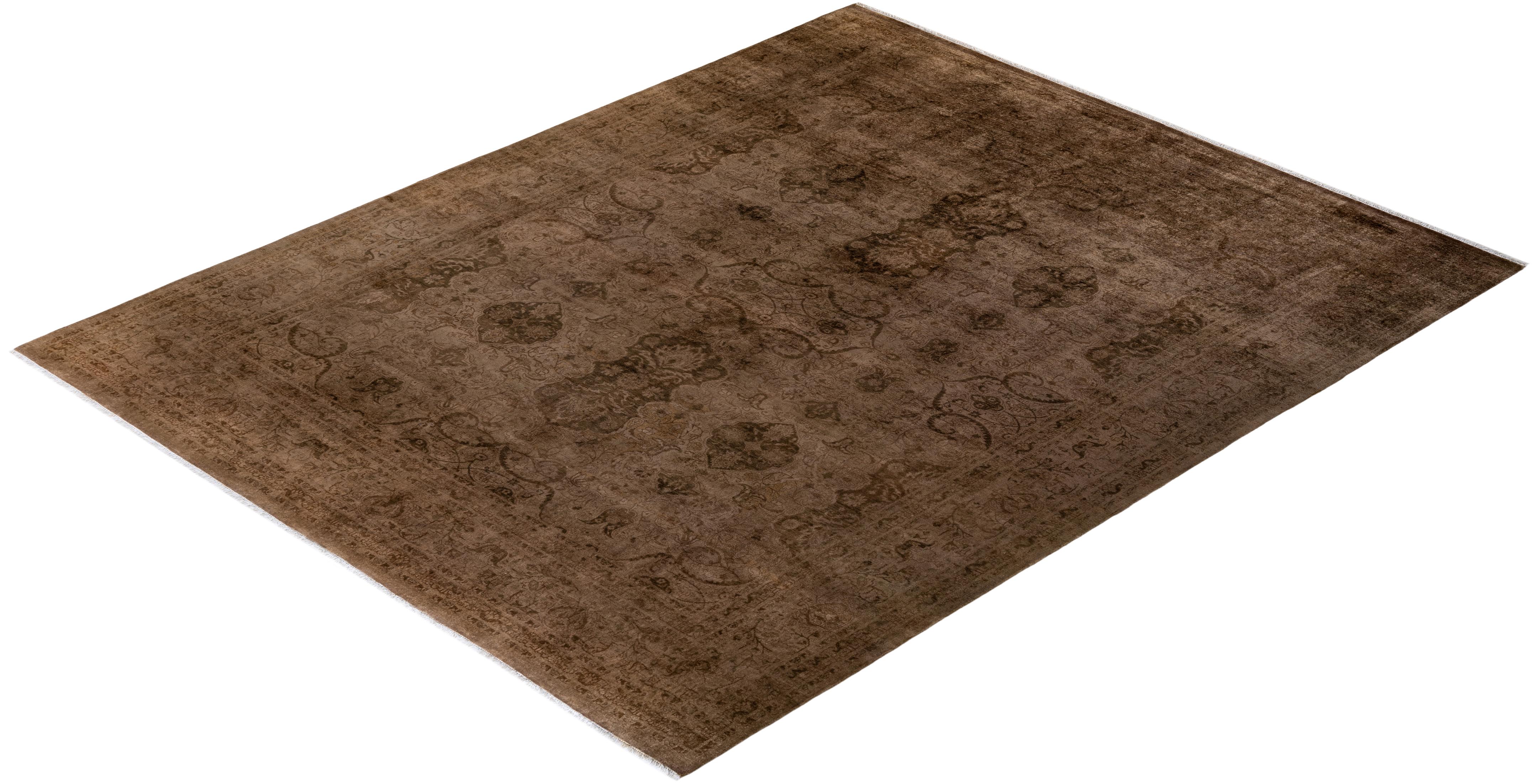 Tapis de sol contemporain en laine surteinte nouée à la main Brown en vente 2