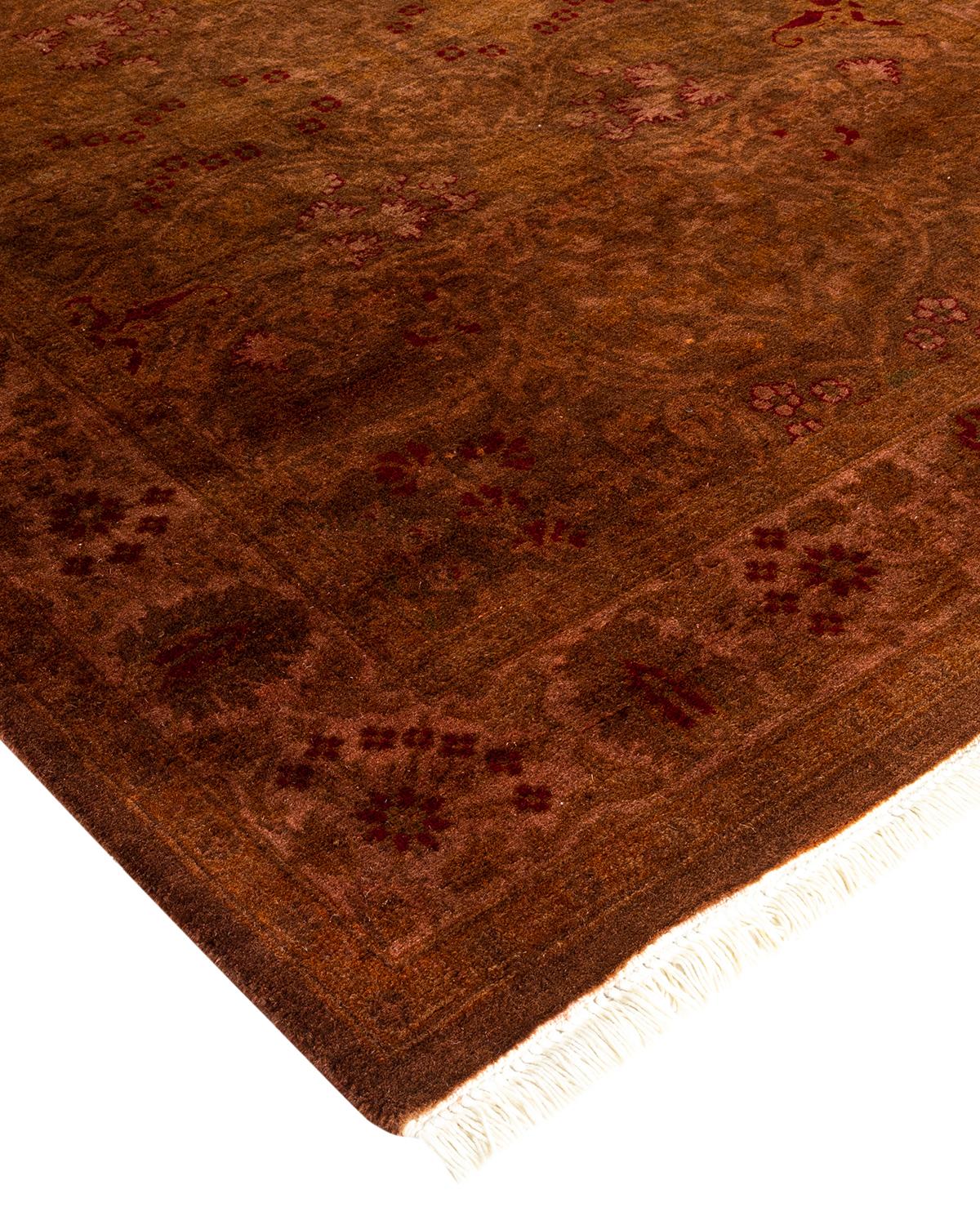 Vibrance-Teppiche sind der Inbegriff von Klassik mit Pfiff: traditionelle Muster in leuchtenden Farben gefärbt. Jeder handgeknüpfte Teppich wird mit einem 100% natürlichen botanischen Farbstoff gewaschen, der verborgene Nuancen in den Mustern