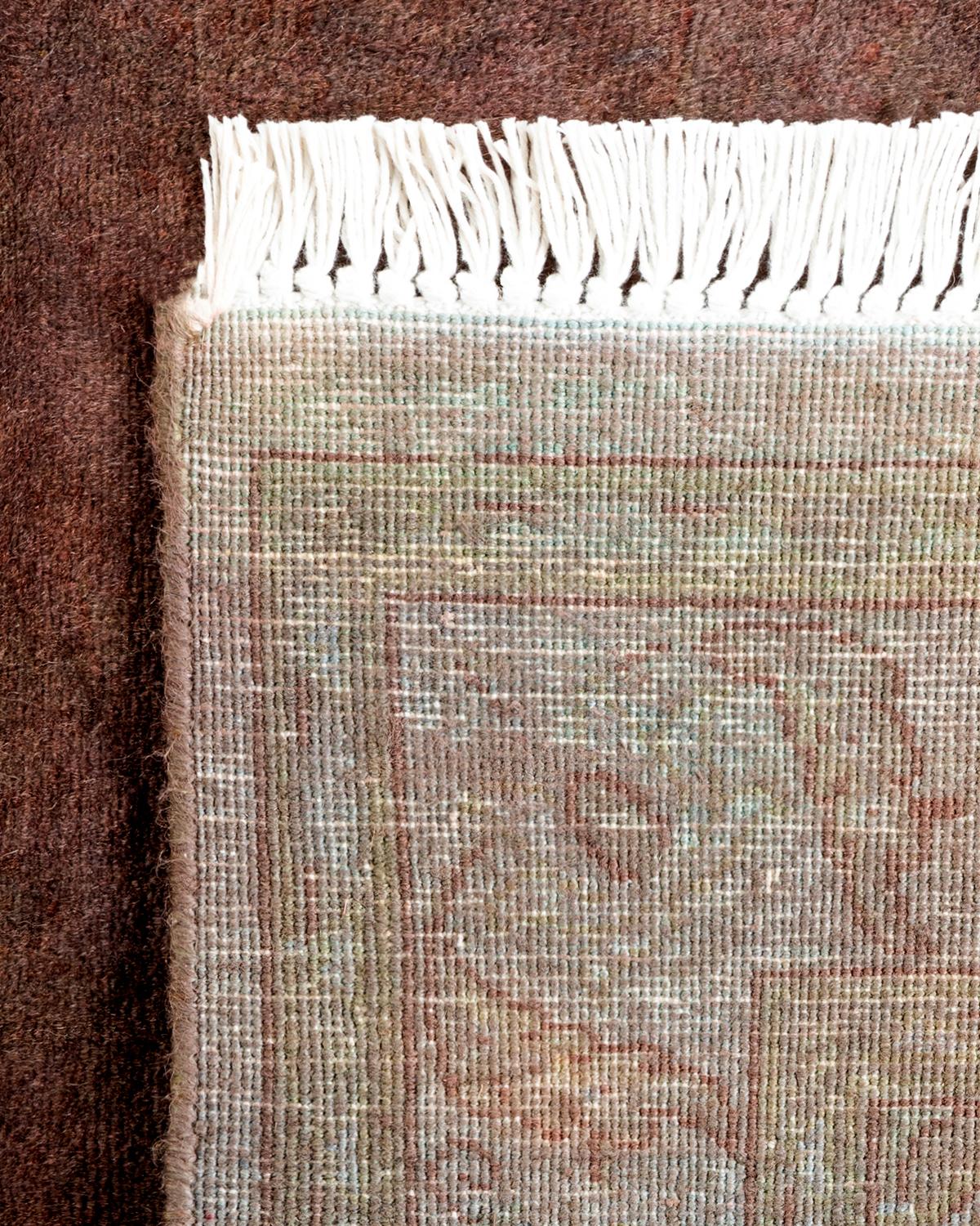 XXIe siècle et contemporain Chemin de table contemporain en laine surteinte nouée à la main Brown en vente