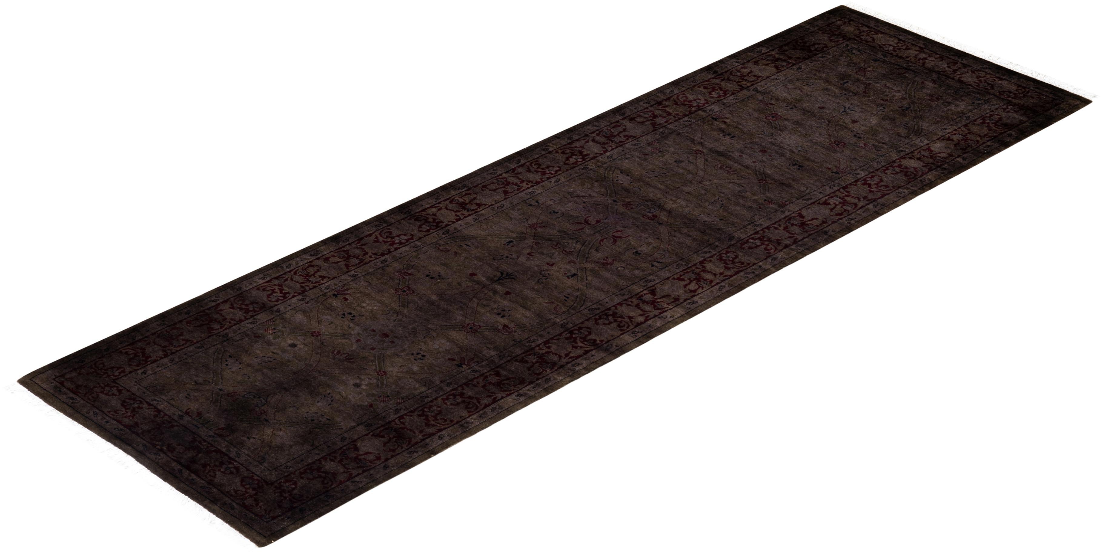 Chemin de table contemporain en laine surteinte nouée à la main Brown en vente 2