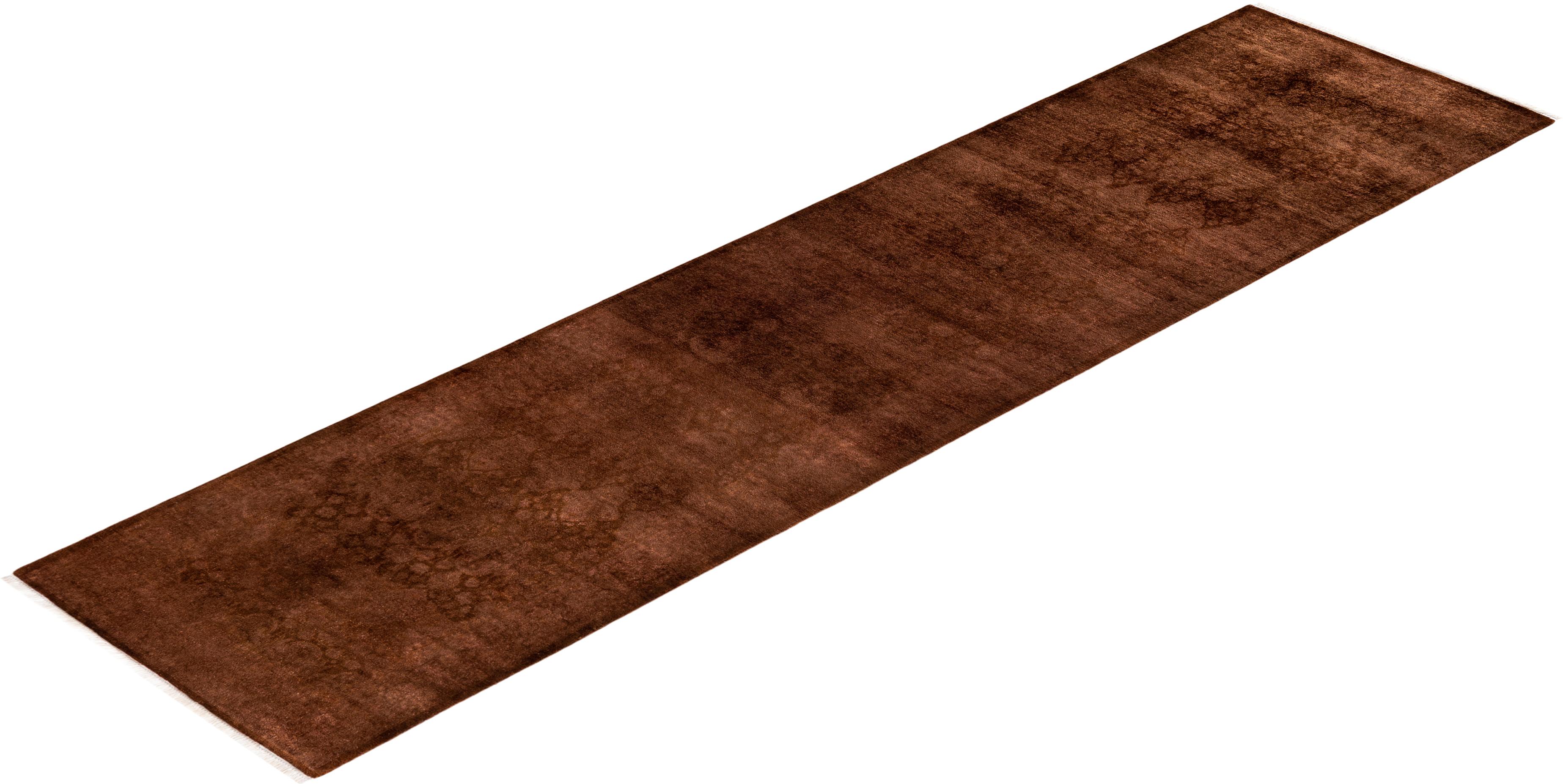 Chemin de table contemporain en laine surteinte nouée à la main Brown en vente 2