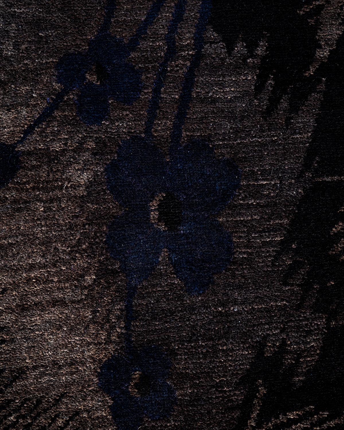 Contemporary Overdyed Hand Knotted Wool Charcoal Area Rug (Pakistanisch) im Angebot