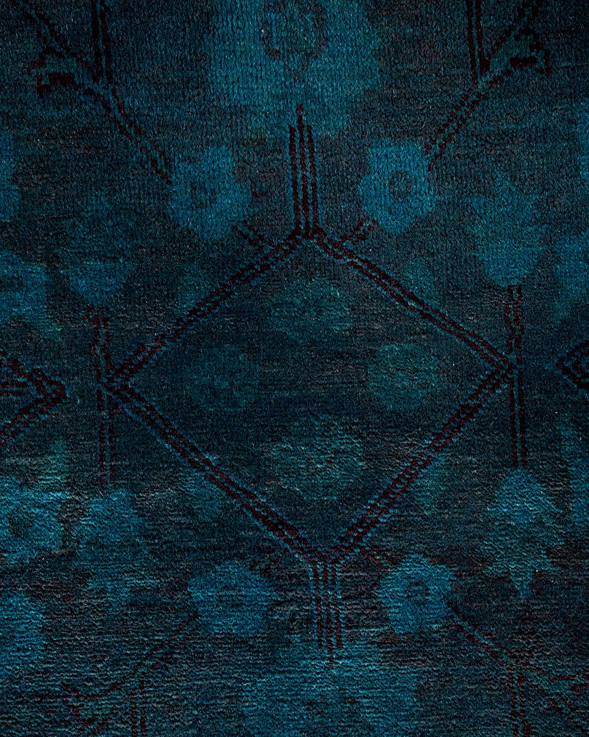 Contemporary Overdyed Hand Knotted Wool Charcoal Area Rug (Pakistanisch) im Angebot
