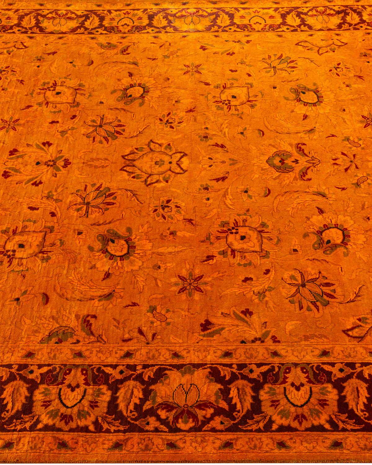 Contemporary Overdyed Hand Knotted Wool Gold Area Rug im Zustand „Neu“ im Angebot in Norwalk, CT