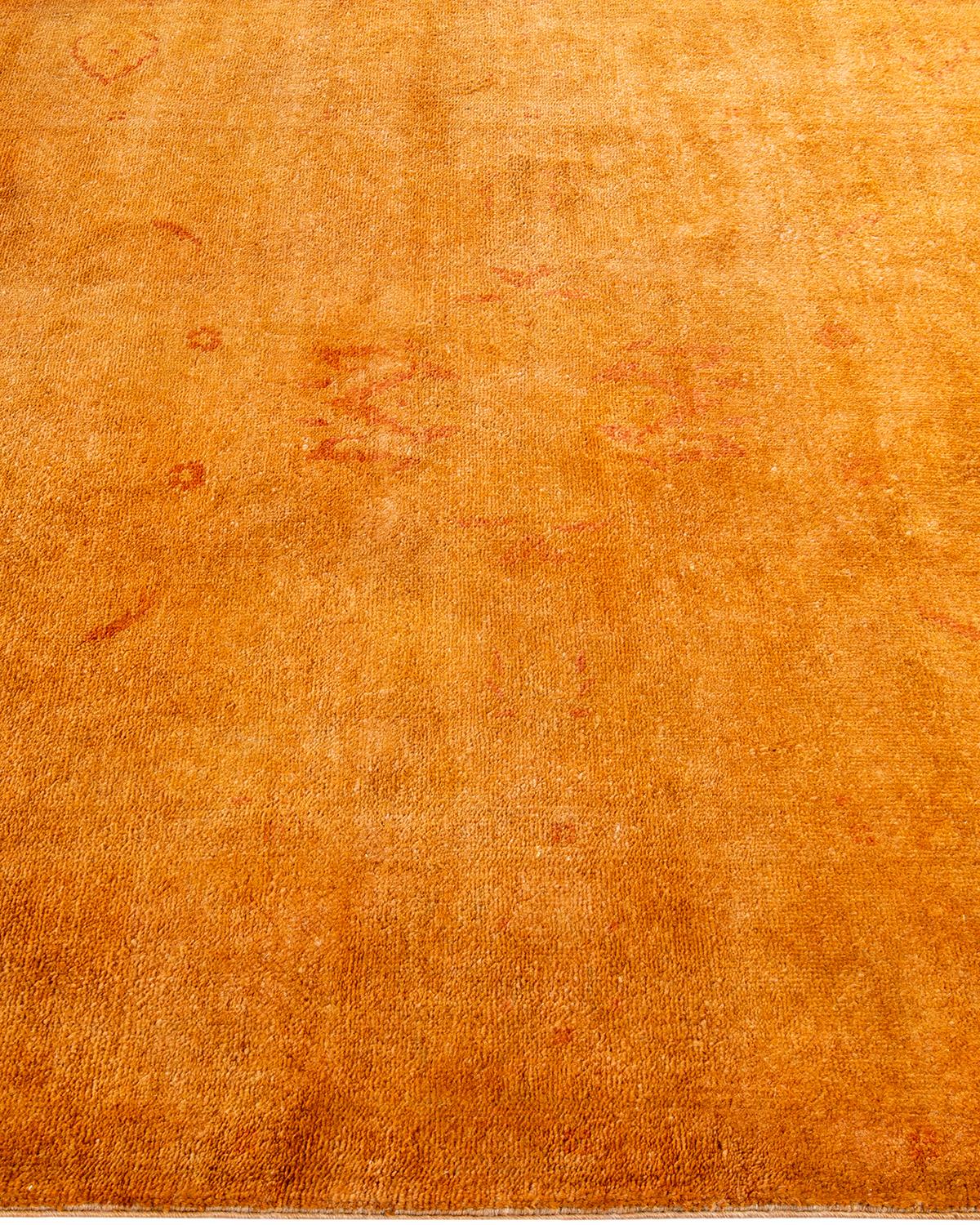 Alfombra de lana dorada teñida a mano contemporánea en Nuevo estado para la venta en Norwalk, CT