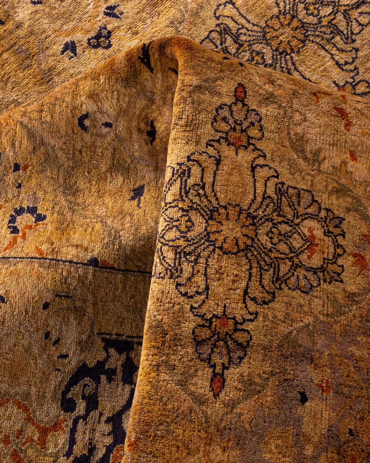 Contemporary Overdyed Hand Knotted Wool Gold Area Rug im Angebot 1