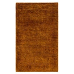 Contemporary Overdyed Hand Knotsted Wool Gold Area Rug (Tapis de sol en laine surteintée doré)