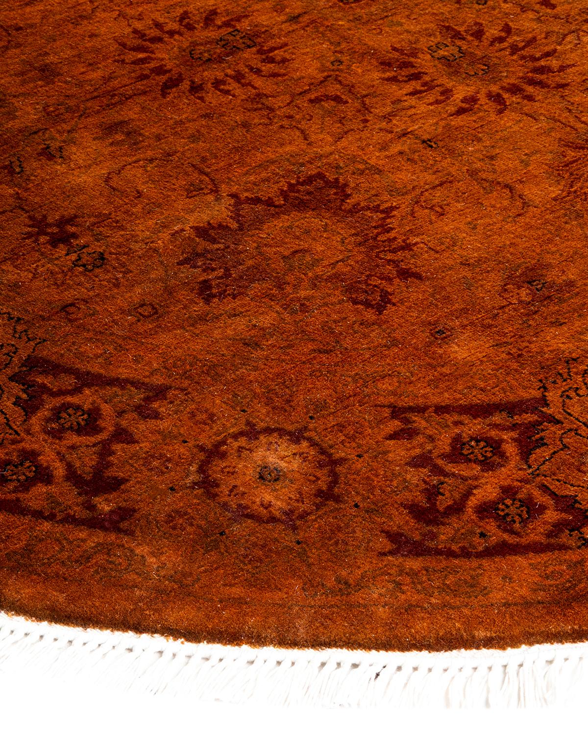 Vibrance-Teppiche sind der Inbegriff von Klassik mit Pfiff: traditionelle Muster in leuchtenden Farben gefärbt. Jeder handgeknüpfte Teppich wird mit einem 100% natürlichen botanischen Farbstoff gewaschen, der verborgene Nuancen in den Mustern