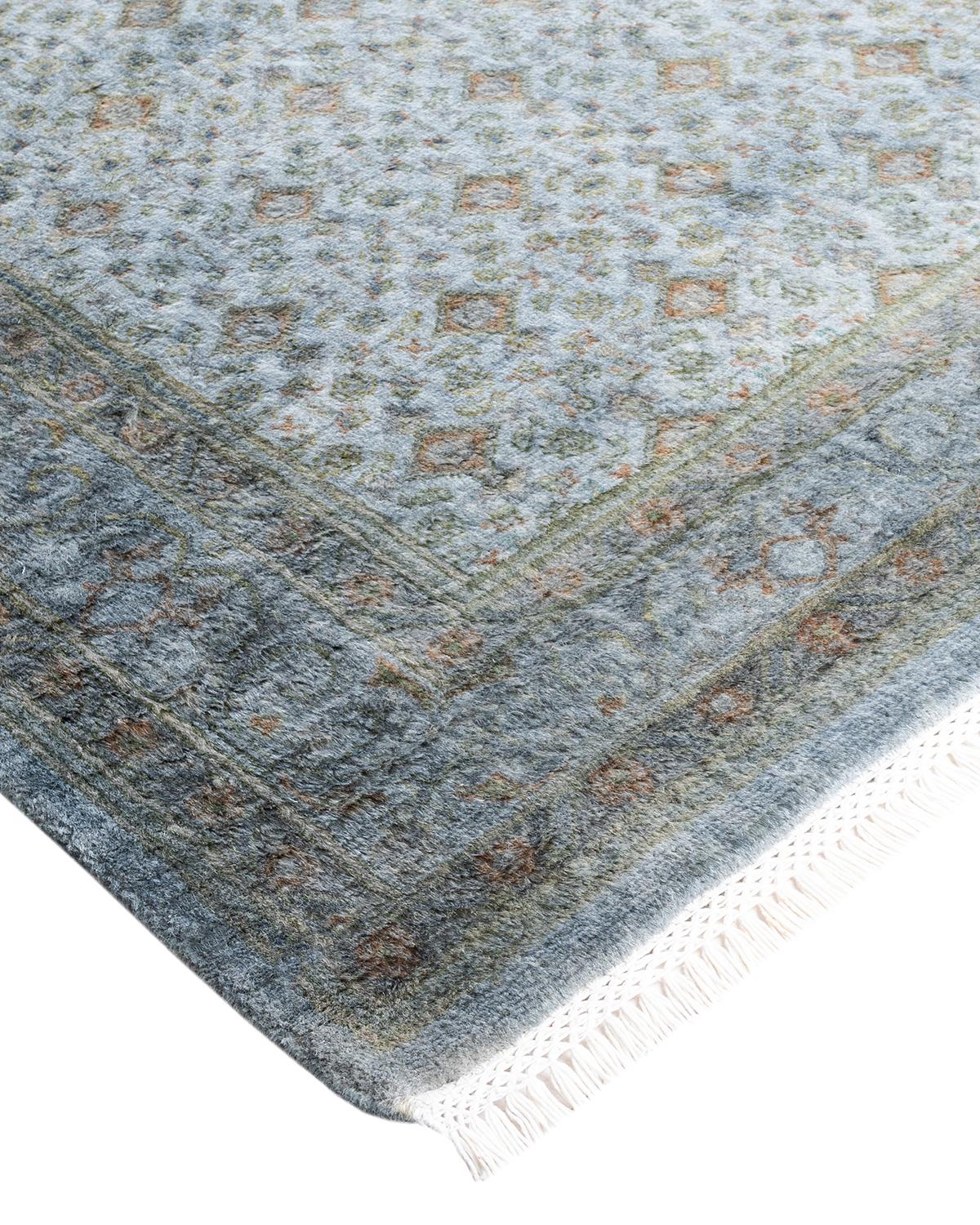 Vibrance-Teppiche sind der Inbegriff von Klassik mit Pfiff: traditionelle Muster in leuchtenden Farben gefärbt. Jeder handgeknüpfte Teppich wird mit einem 100 % natürlichen botanischen Farbstoff gewaschen, der verborgene Nuancen in den Mustern
