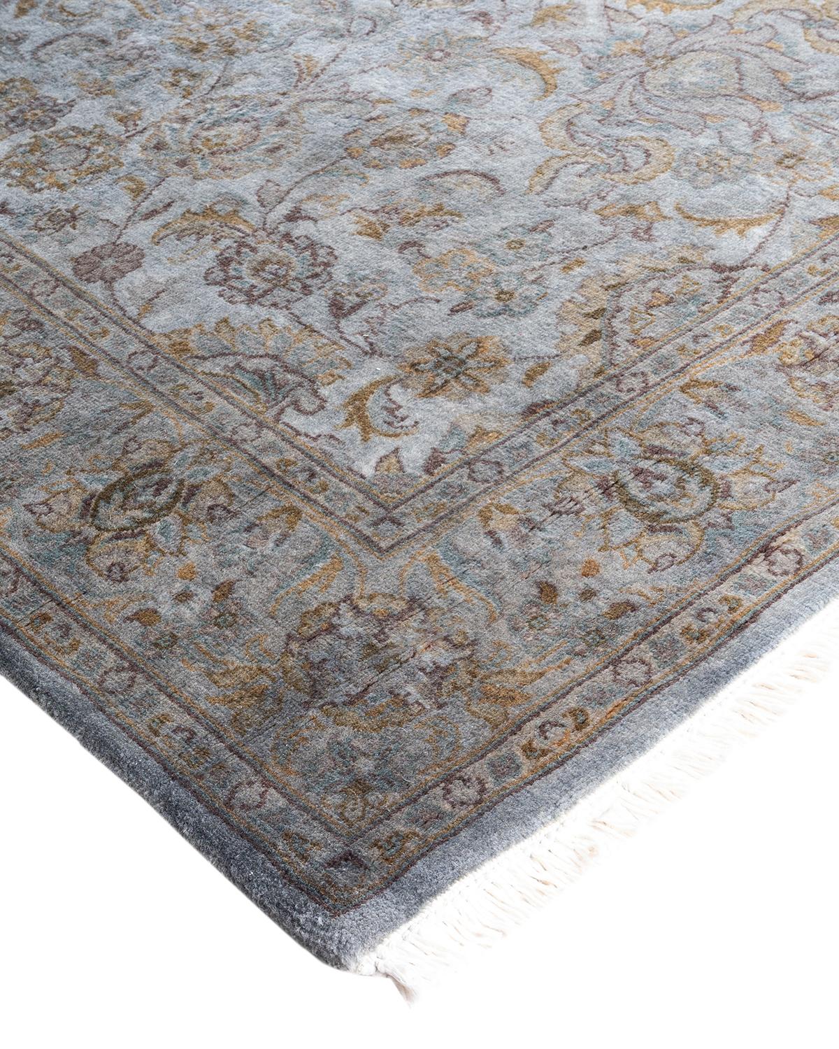 Las alfombras Vibrance son la personificación de lo clásico con un toque especial: motivos tradicionales teñidos de colores brillantes. Cada alfombra anudada a mano se lava con un tinte botánico 100% natural que revela matices ocultos en los