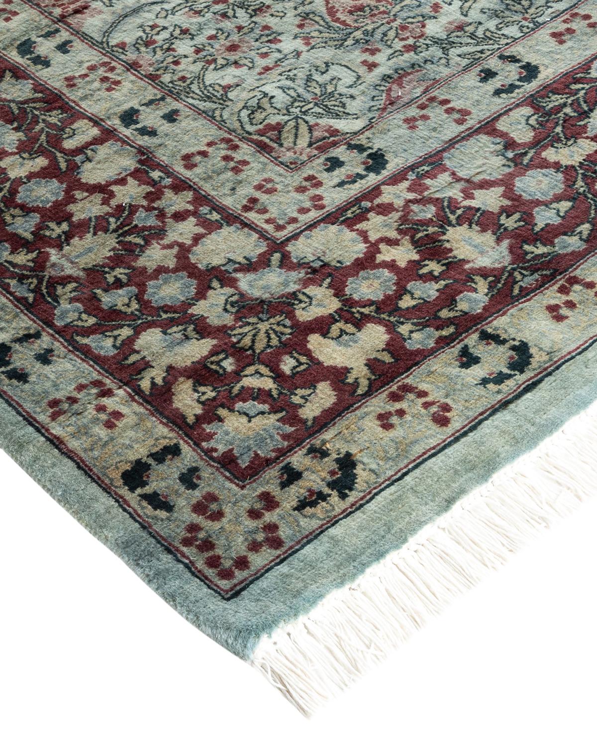 Vibrance-Teppiche sind der Inbegriff von Klassik mit Pfiff: traditionelle Muster in leuchtenden Farben gefärbt. Jeder handgeknüpfte Teppich wird mit einem 100% natürlichen botanischen Farbstoff gewaschen, der verborgene Nuancen in den Mustern
