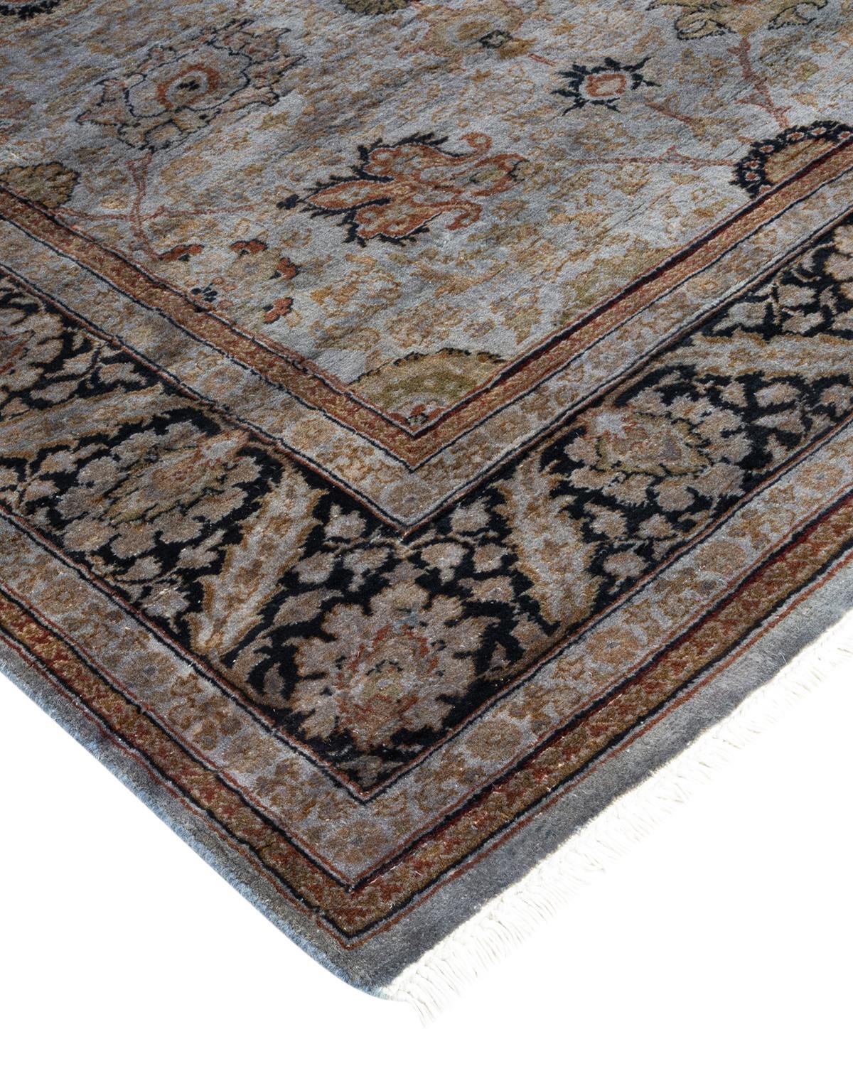 Vibrance-Teppiche sind der Inbegriff von Klassik mit Pfiff: traditionelle Muster in leuchtenden Farben gefärbt. Jeder handgeknüpfte Teppich wird mit einem 100% natürlichen botanischen Farbstoff gewaschen, der verborgene Nuancen in den Mustern