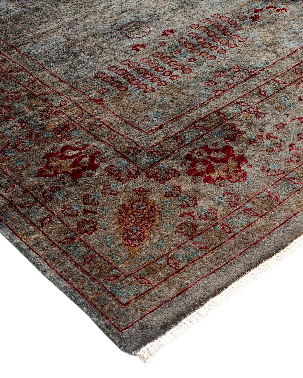 Vibrance-Teppiche sind der Inbegriff von Klassik mit Pfiff: traditionelle Muster in leuchtenden Farben gefärbt. Jeder handgeknüpfte Teppich wird mit einem 100% natürlichen botanischen Farbstoff gewaschen, der verborgene Nuancen in den Mustern
