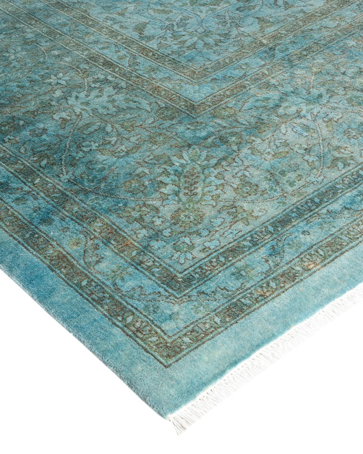 Vibrance-Teppiche sind der Inbegriff von Klassik mit Pfiff: traditionelle Muster in leuchtenden Farben gefärbt. Jeder handgeknüpfte Teppich wird mit einem 100% natürlichen botanischen Farbstoff gewaschen, der verborgene Nuancen in den Mustern
