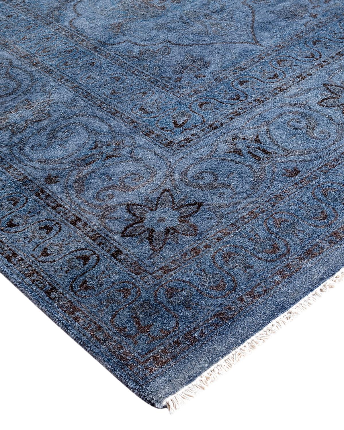 Vibrance-Teppiche sind der Inbegriff von Klassik mit Pfiff: traditionelle Muster in leuchtenden Farben gefärbt. Jeder handgeknüpfte Teppich wird mit einem 100 % natürlichen botanischen Farbstoff gewaschen, der verborgene Nuancen in den Mustern