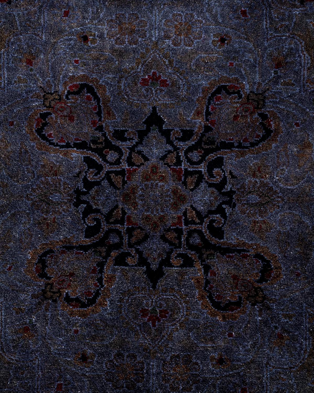 Pakistanais Contemporary Overdyed Hand Knotted Wool Gray Area Rug (Tapis de sol surdimensionné en laine grise nouée à la main) en vente