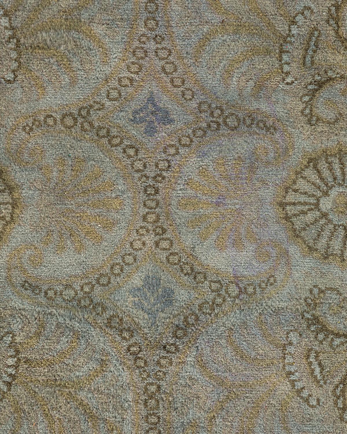 Pakistanais Contemporary Overdyed Hand Knotted Wool Gray Area Rug (Tapis de sol surdimensionné en laine grise nouée à la main) en vente