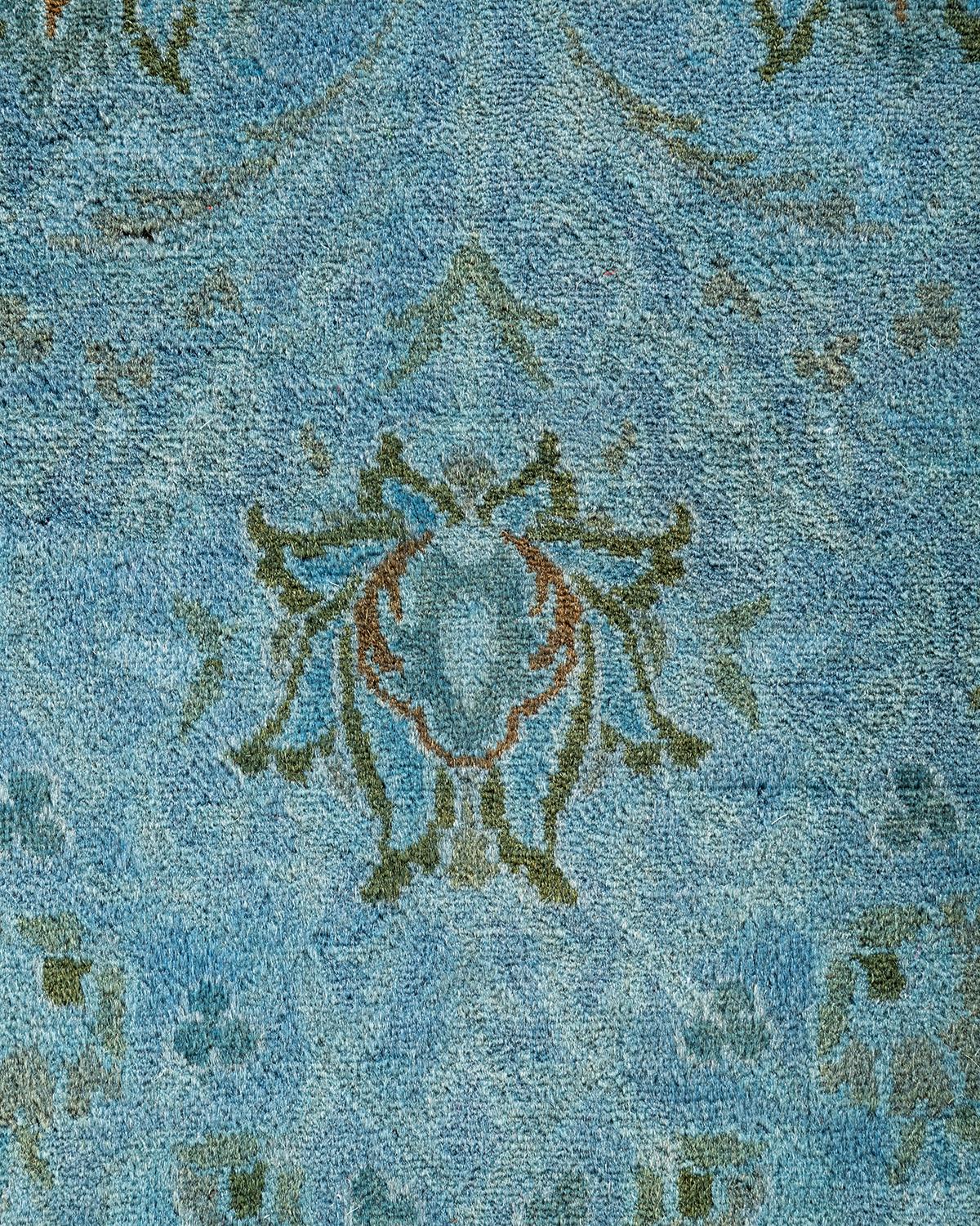 Contemporary Overdyed Hand Knotted Wool Gray Area Rug (Pakistanisch) im Angebot