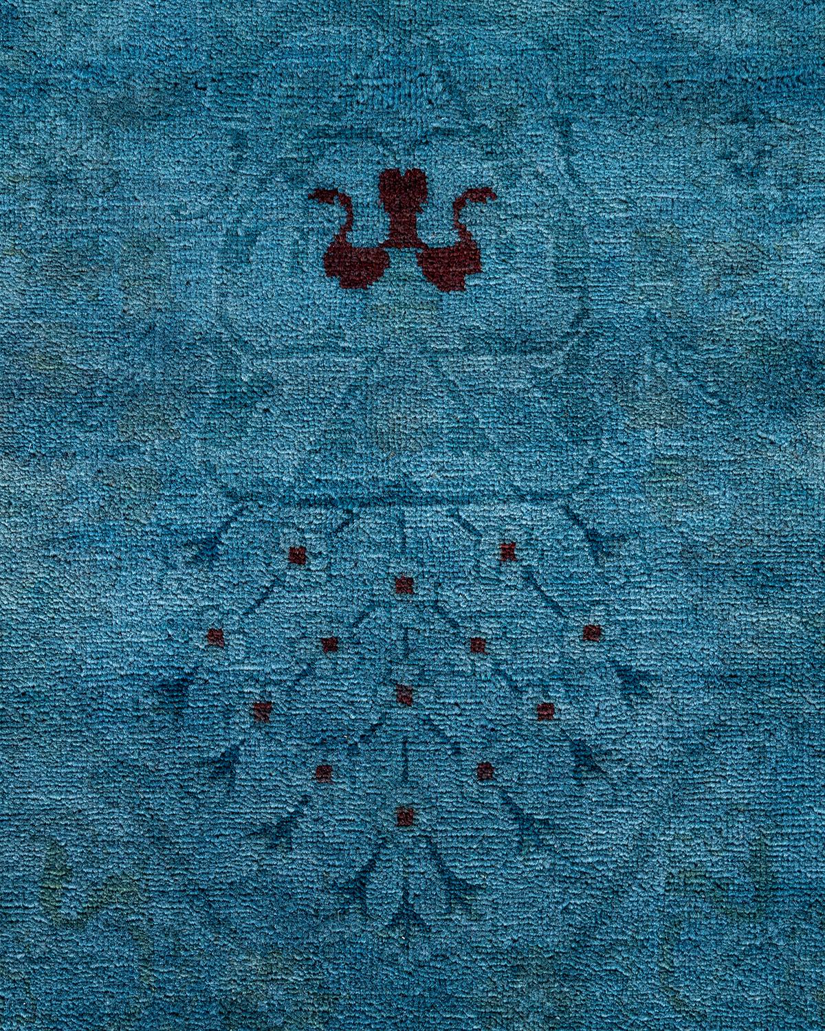 Pakistanais Contemporary Overdyed Hand Knotted Wool Gray Area Rug (Tapis de sol surdimensionné en laine grise nouée à la main) en vente