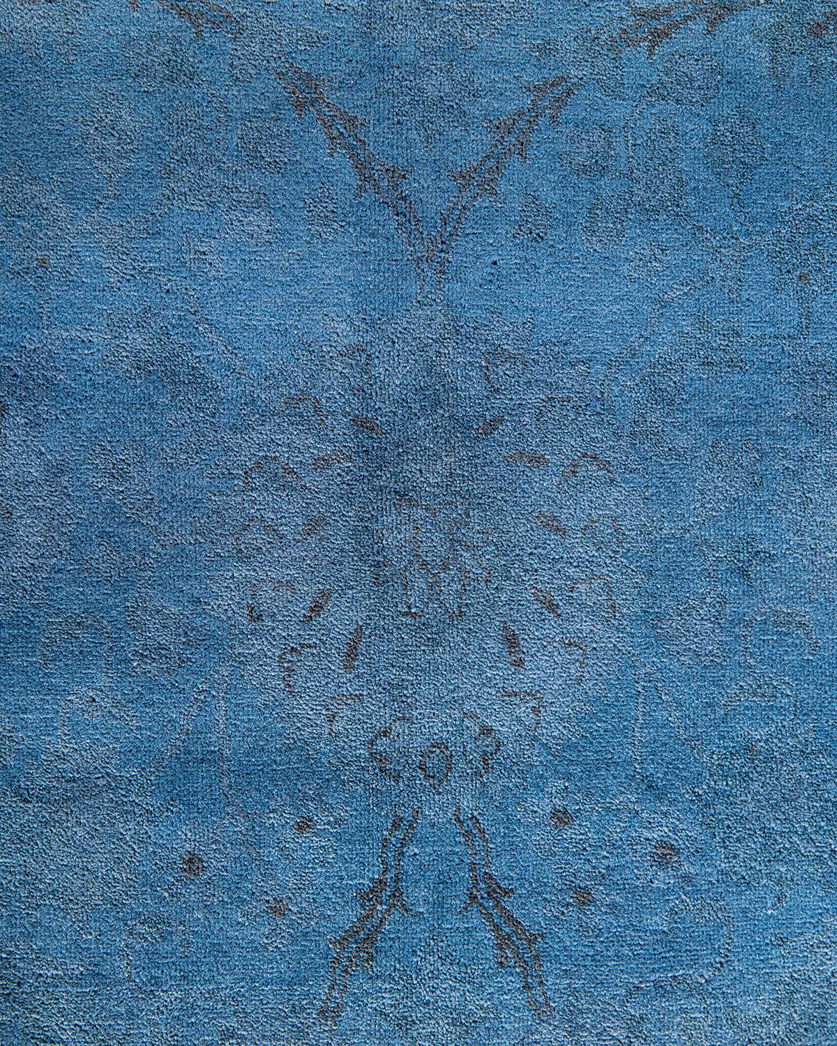 Pakistanais Contemporary Overdyed Hand Knotted Wool Gray Area Rug (Tapis de sol surdimensionné en laine grise nouée à la main) en vente
