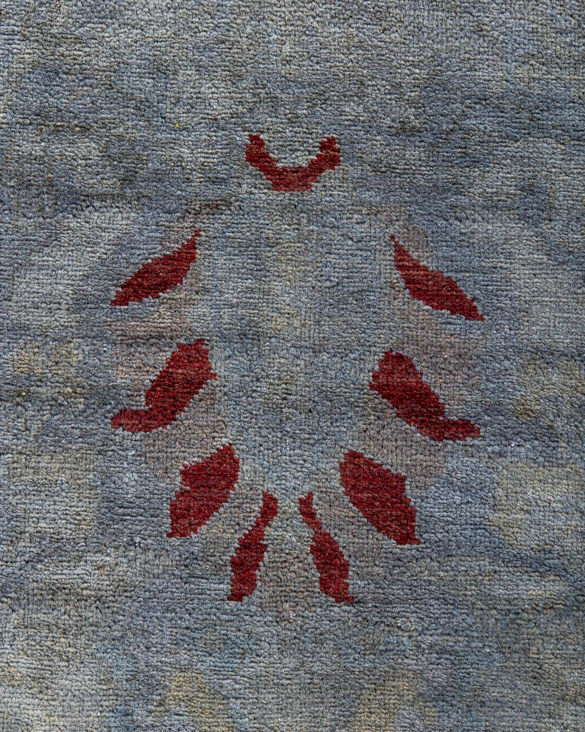 Contemporary Overdyed Hand Knotted Wool Gray Area Rug (Pakistanisch) im Angebot