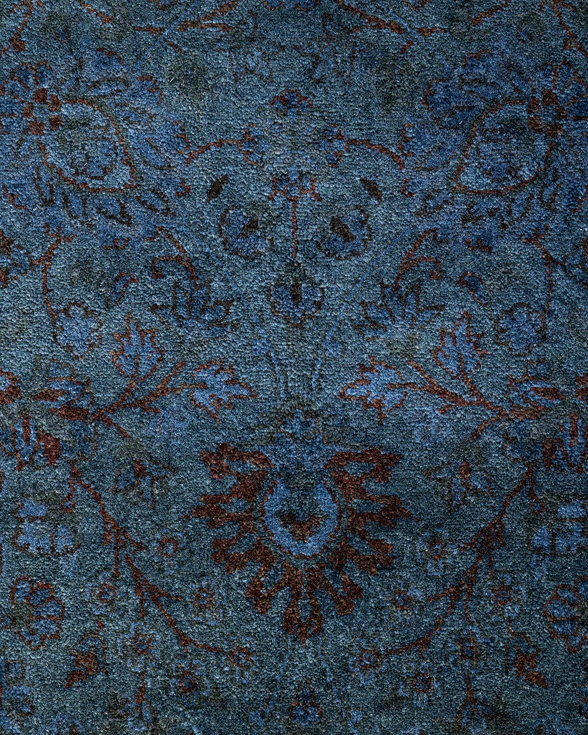 Contemporary Overdyed Hand Knotted Wool Gray Area Rug (Pakistanisch) im Angebot