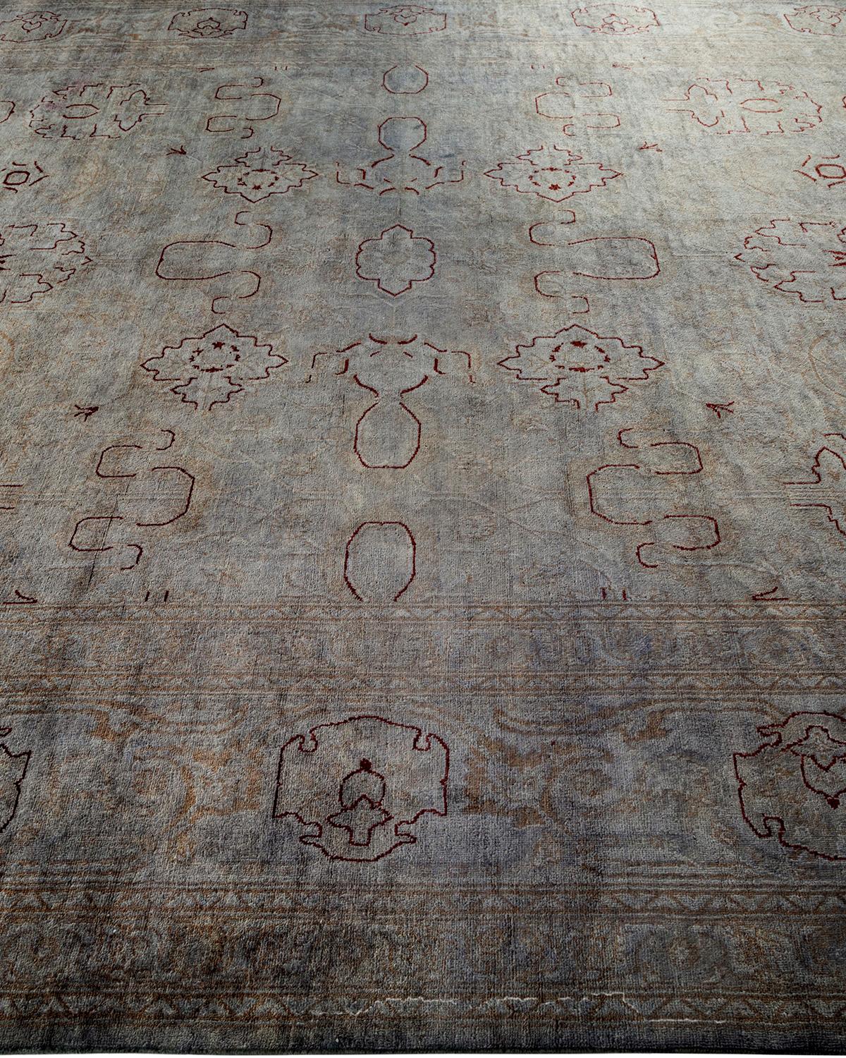 Contemporary Overdyed Hand Knotted Wool Gray Area Rug im Zustand „Neu“ im Angebot in Norwalk, CT