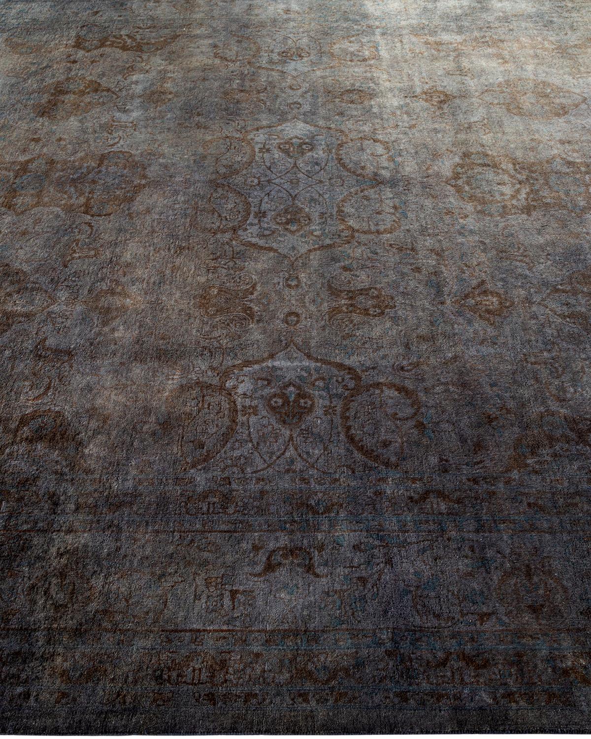 Contemporary Overdyed Hand Knotted Wool Gray Area Rugs (Tappeto di lana grigio) In condizioni Nuovo in vendita a Norwalk, CT