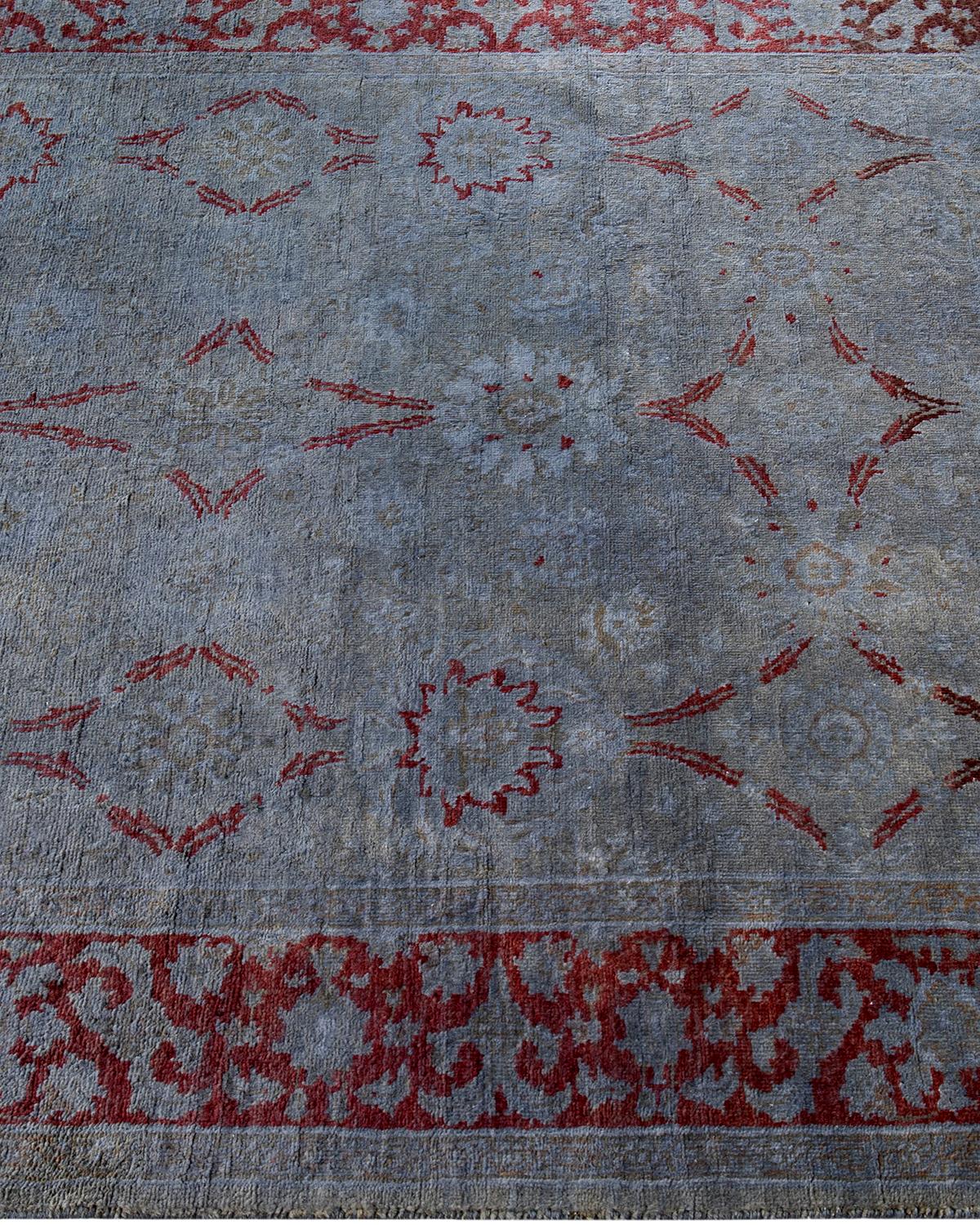 Contemporary Overdyed Hand Knotted Wool Gray Area Rug (Tapis de sol surdimensionné en laine grise nouée à la main) Neuf - En vente à Norwalk, CT