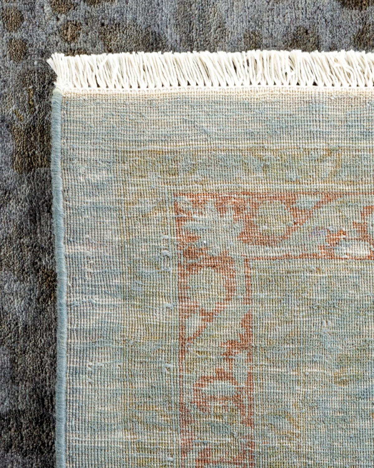 Contemporary Overdyed Hand Knotted Wool Gray Area Rug (21. Jahrhundert und zeitgenössisch) im Angebot