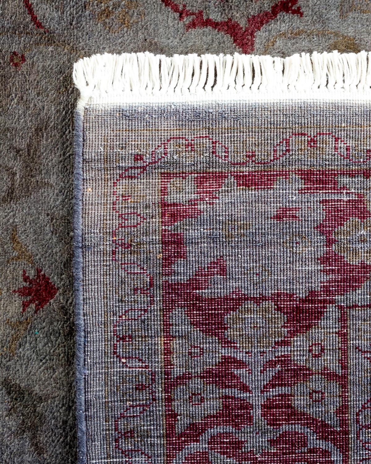 Contemporary Overdyed Hand Knotted Wool Gray Area Rug (21. Jahrhundert und zeitgenössisch) im Angebot