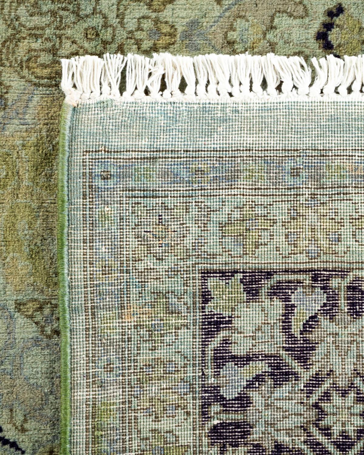 XXI secolo e contemporaneo Contemporary Overdyed Hand Knotted Wool Gray Area Rugs (Tappeto di lana grigio) in vendita