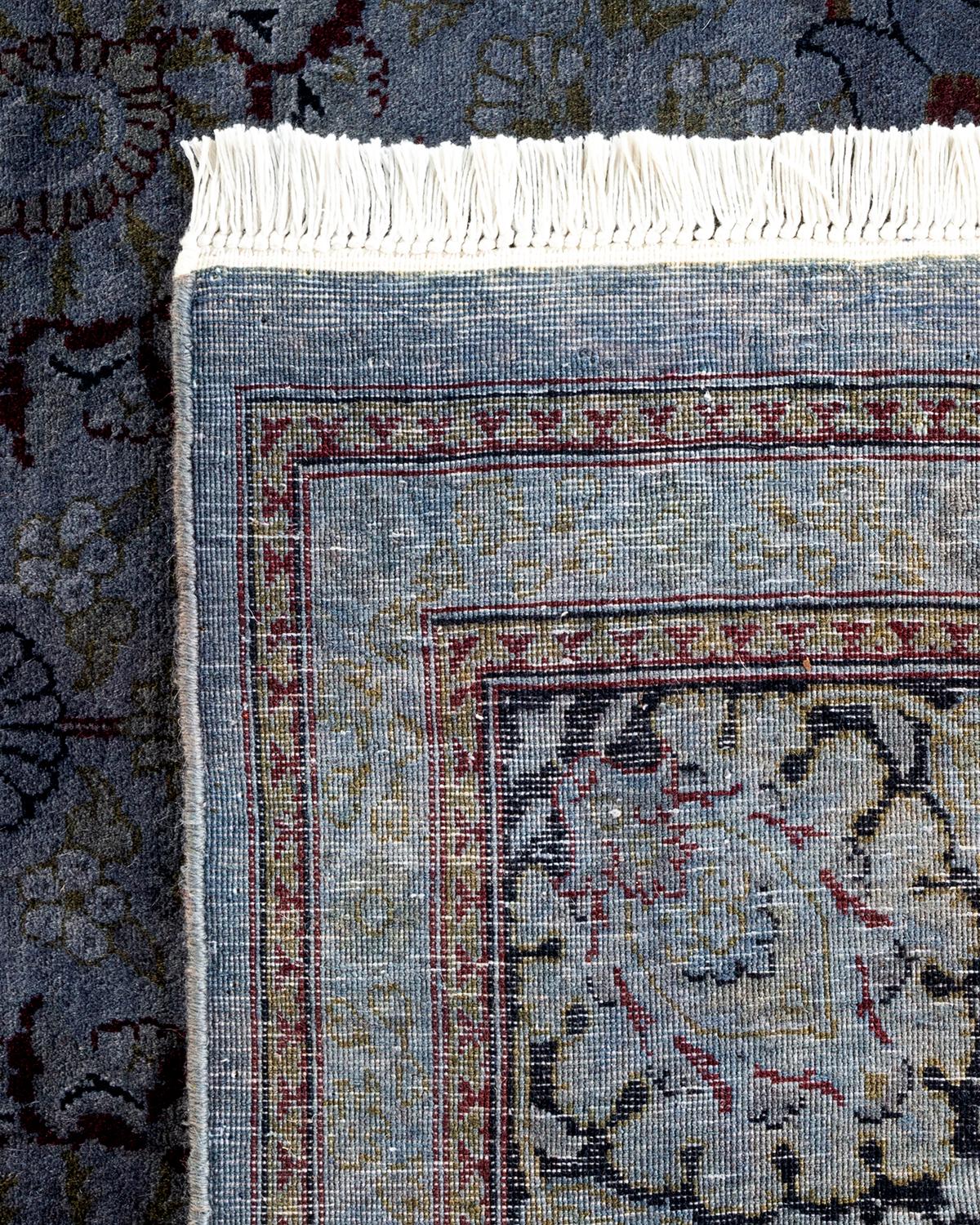XXIe siècle et contemporain Contemporary Overdyed Hand Knotted Wool Gray Area Rug (Tapis de sol surdimensionné en laine grise nouée à la main) en vente