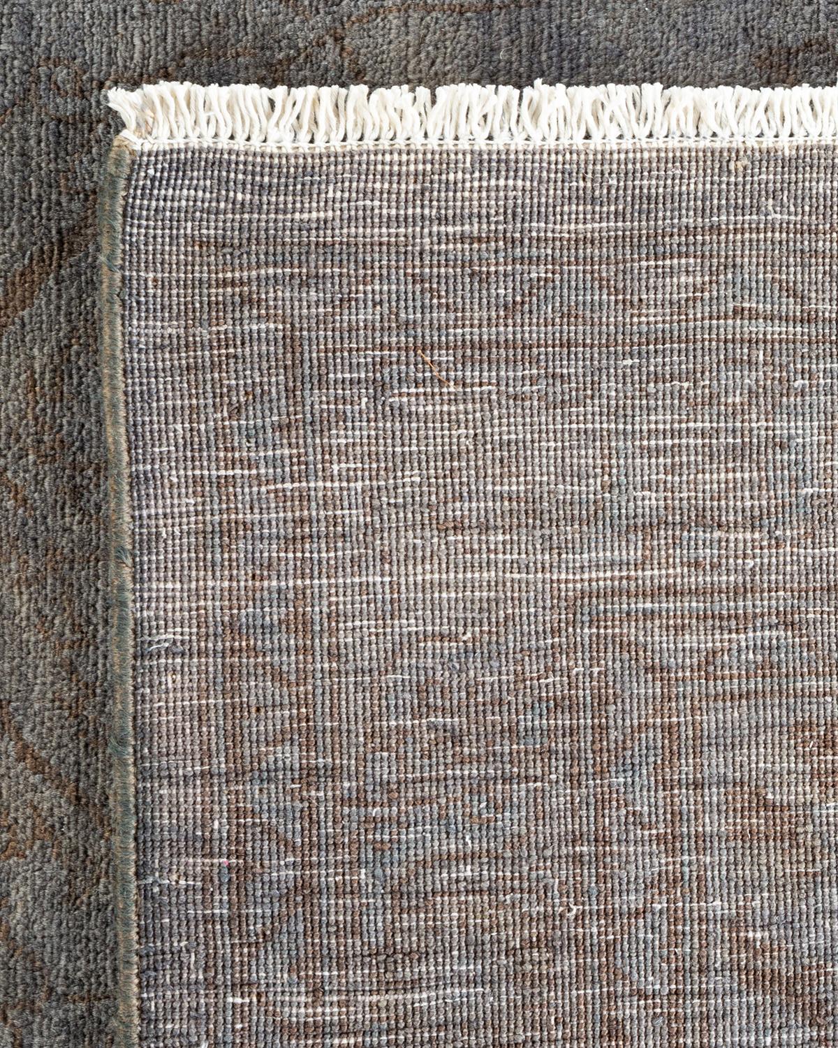 Contemporary Overdyed Hand Knotted Wool Gray Area Rug (21. Jahrhundert und zeitgenössisch) im Angebot